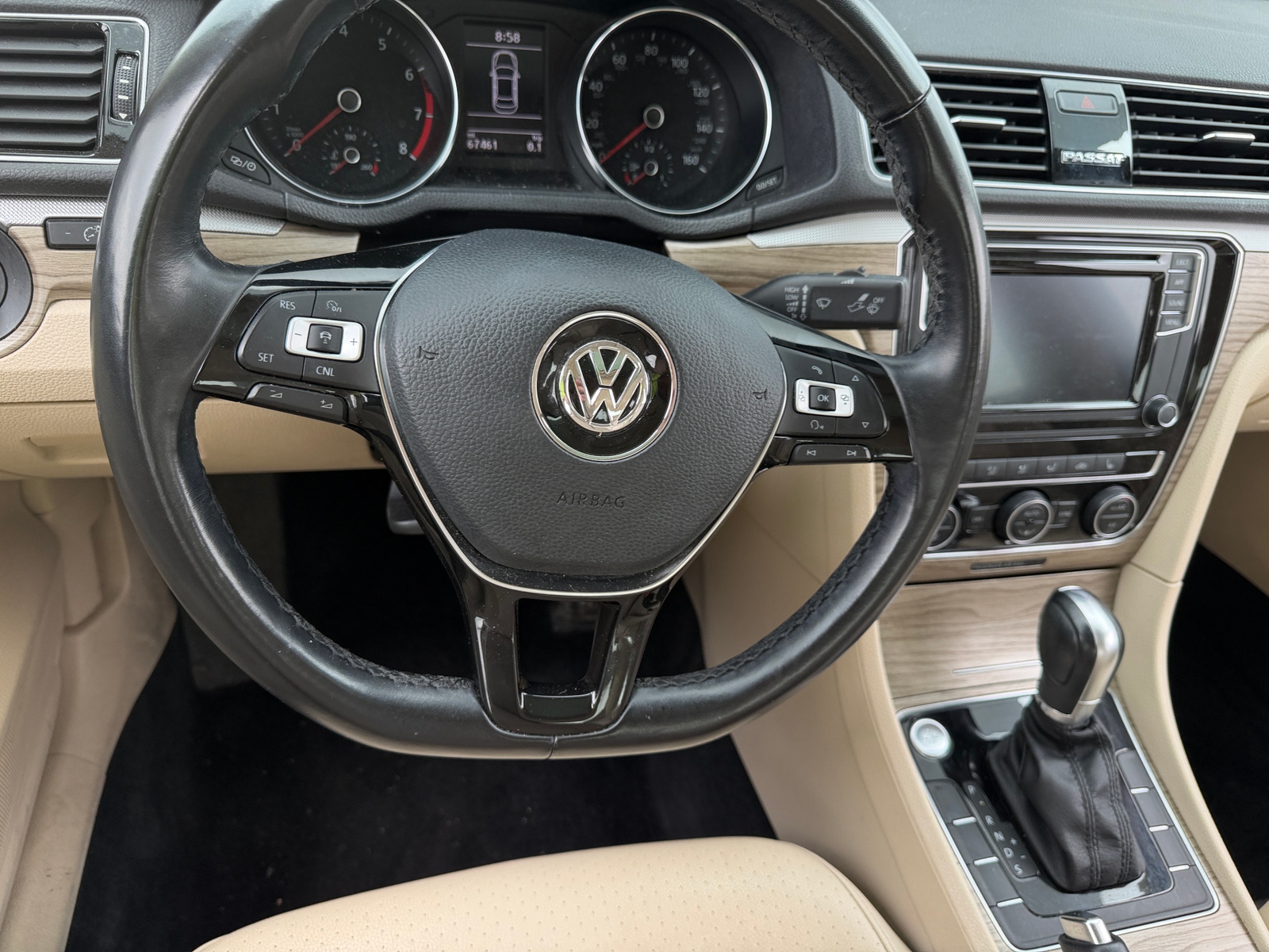 Thumbnail: 2018 Volkswagen Passat - 4