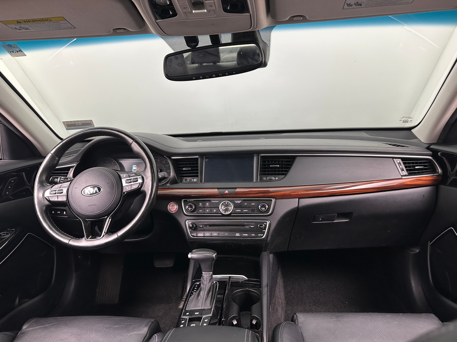 Thumbnail: 2017 Kia Cadenza - 2