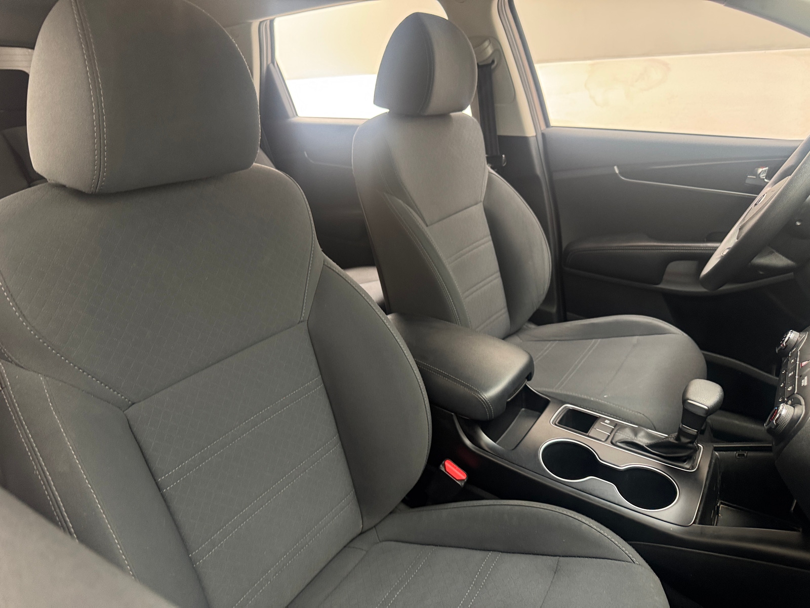 Thumbnail: 2019 Kia Sorento - 2