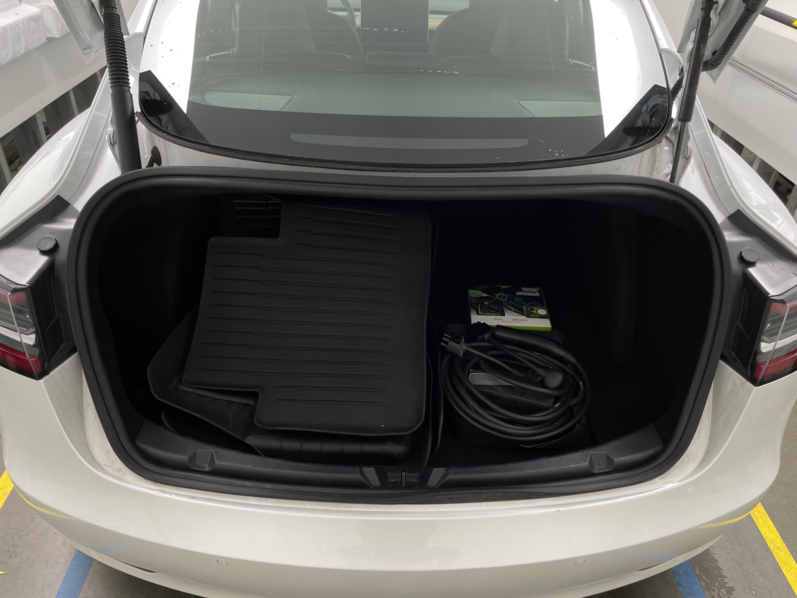 Thumbnail: 2022 Tesla Model 3 - 6