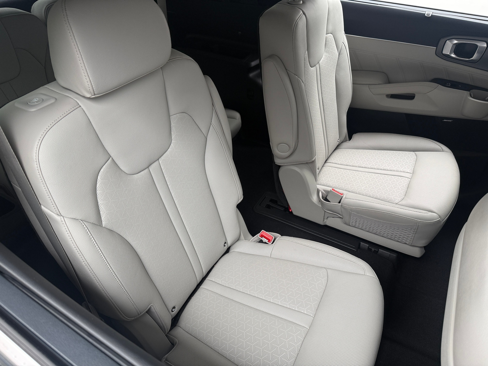 Thumbnail: 2024 Kia Sorento - 5