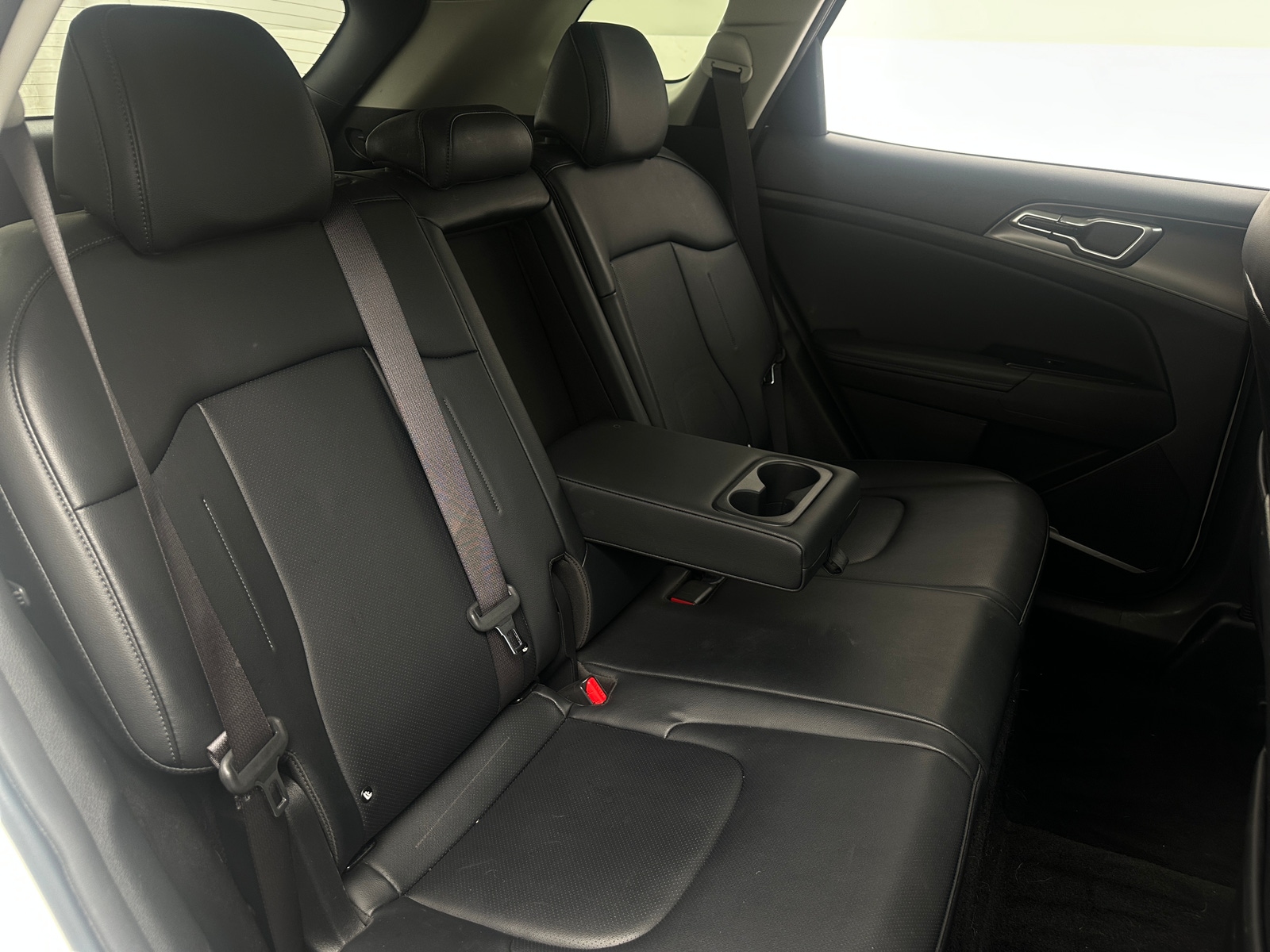 Thumbnail: 2023 Kia Sportage - 5