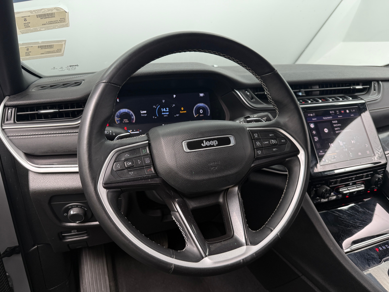 Thumbnail: 2022 Jeep Grand Cherokee L - 4