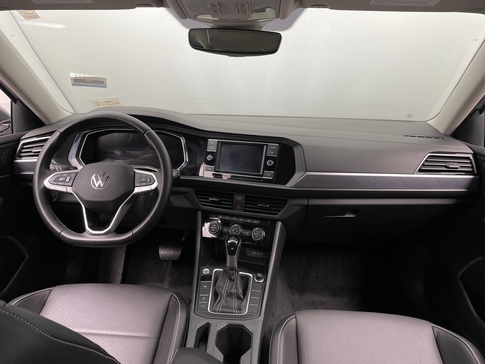 Thumbnail: 2023 Volkswagen Jetta - 2
