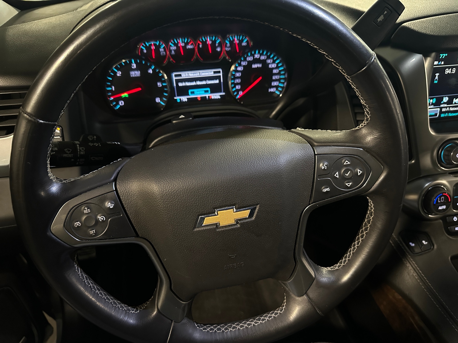 Thumbnail: 2019 Chevrolet Suburban - 4