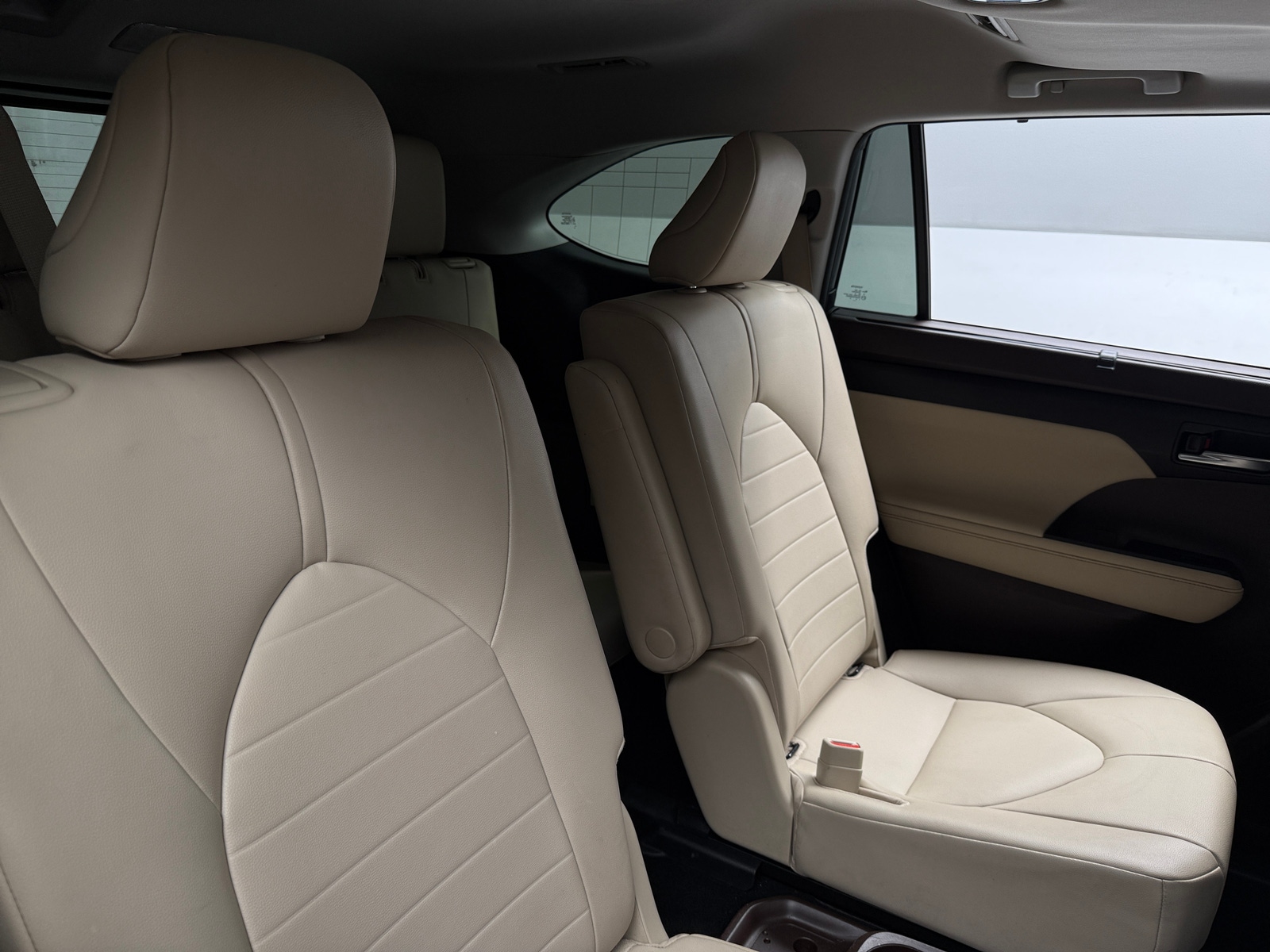 Thumbnail: 2020 Toyota Highlander - 5