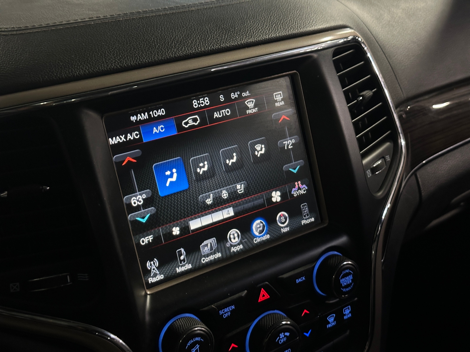 Thumbnail: 2017 Jeep Grand Cherokee - 3