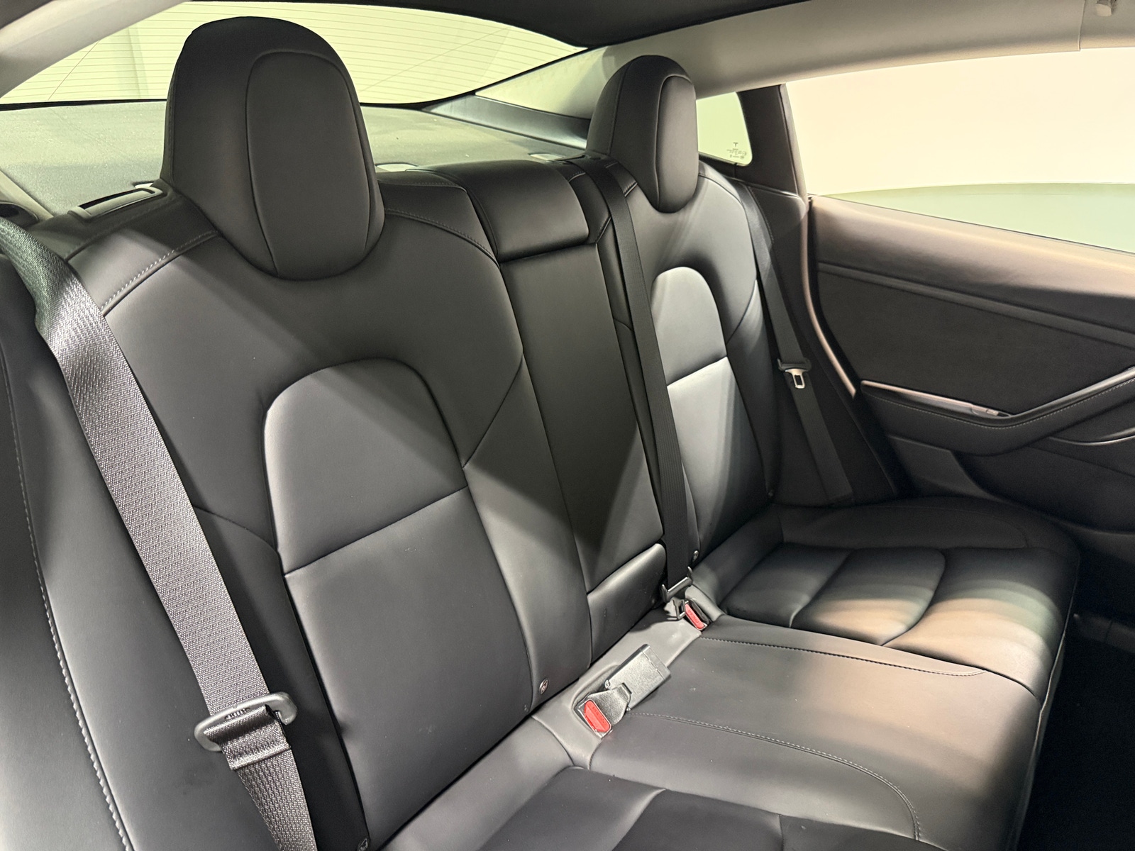 Thumbnail: 2022 Tesla Model 3 - 5