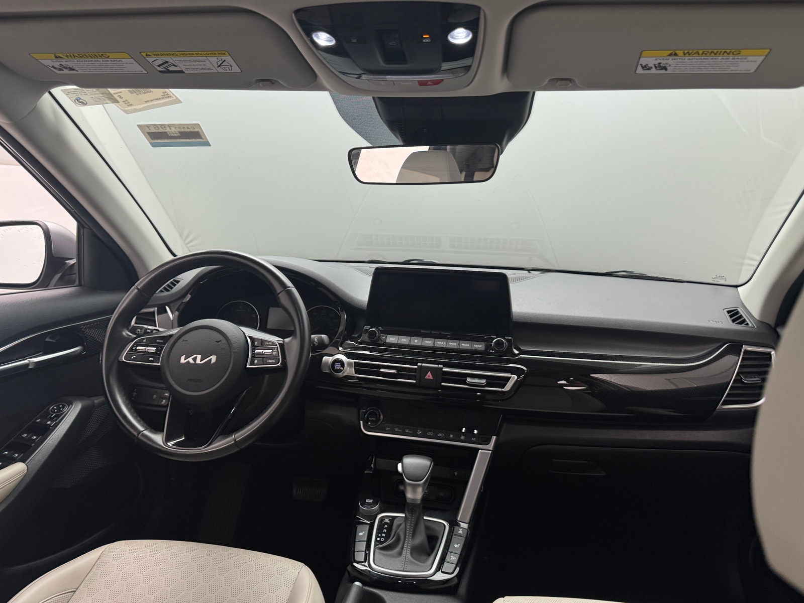 Thumbnail: 2023 Kia Seltos - 2