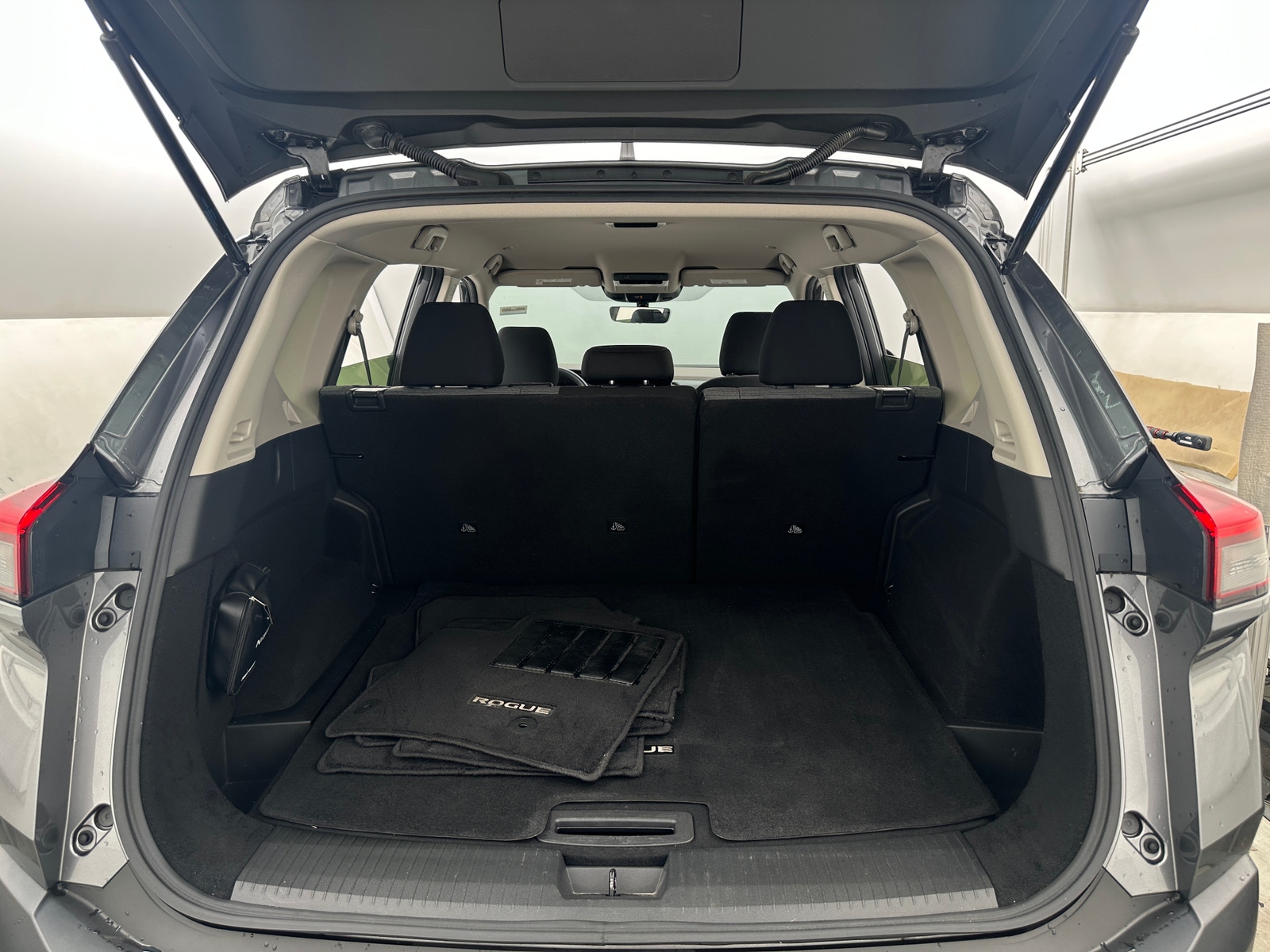 Thumbnail: 2023 Nissan Rogue - 7