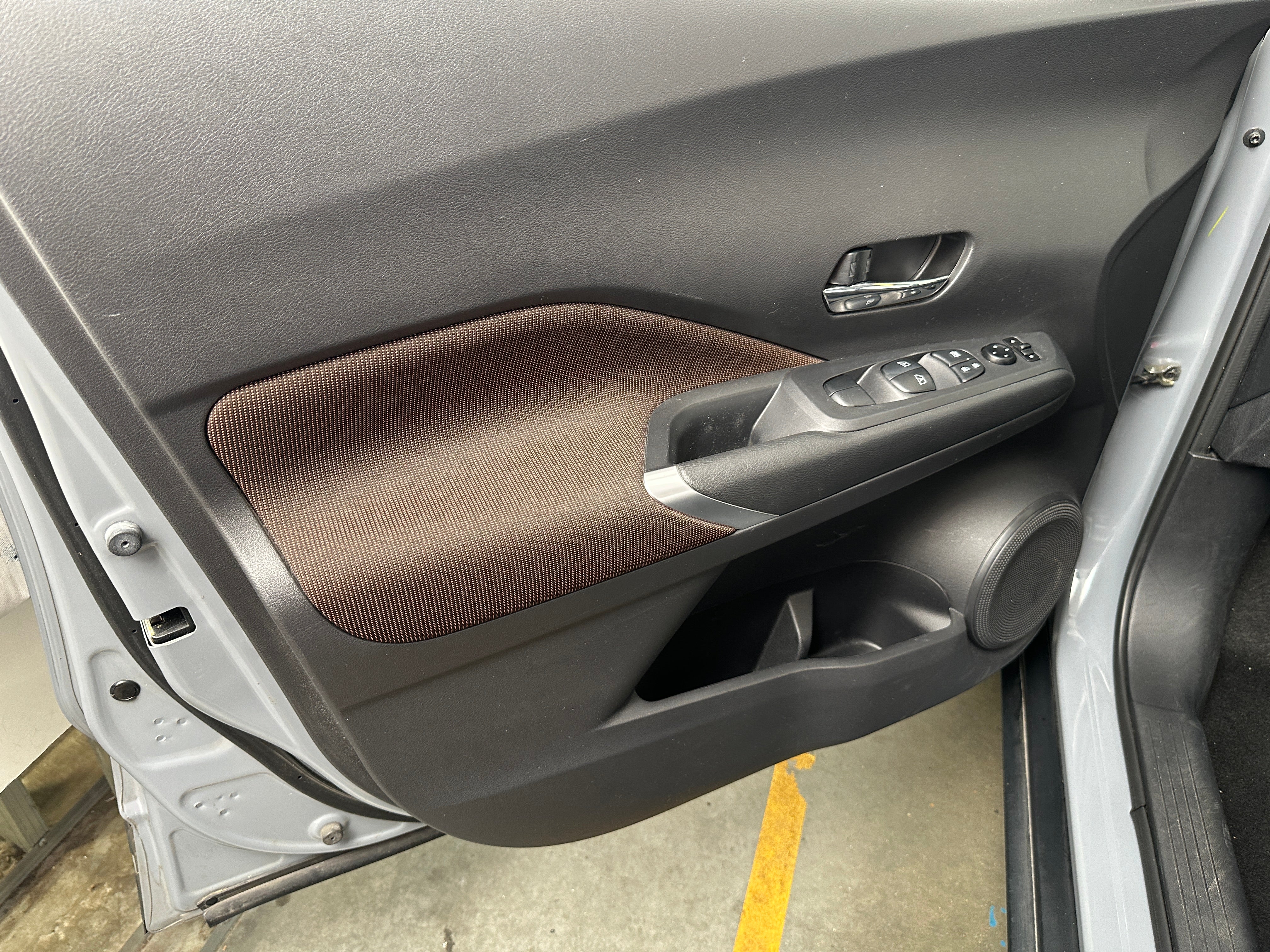 2021 Nissan Kicks SR - Photo 9