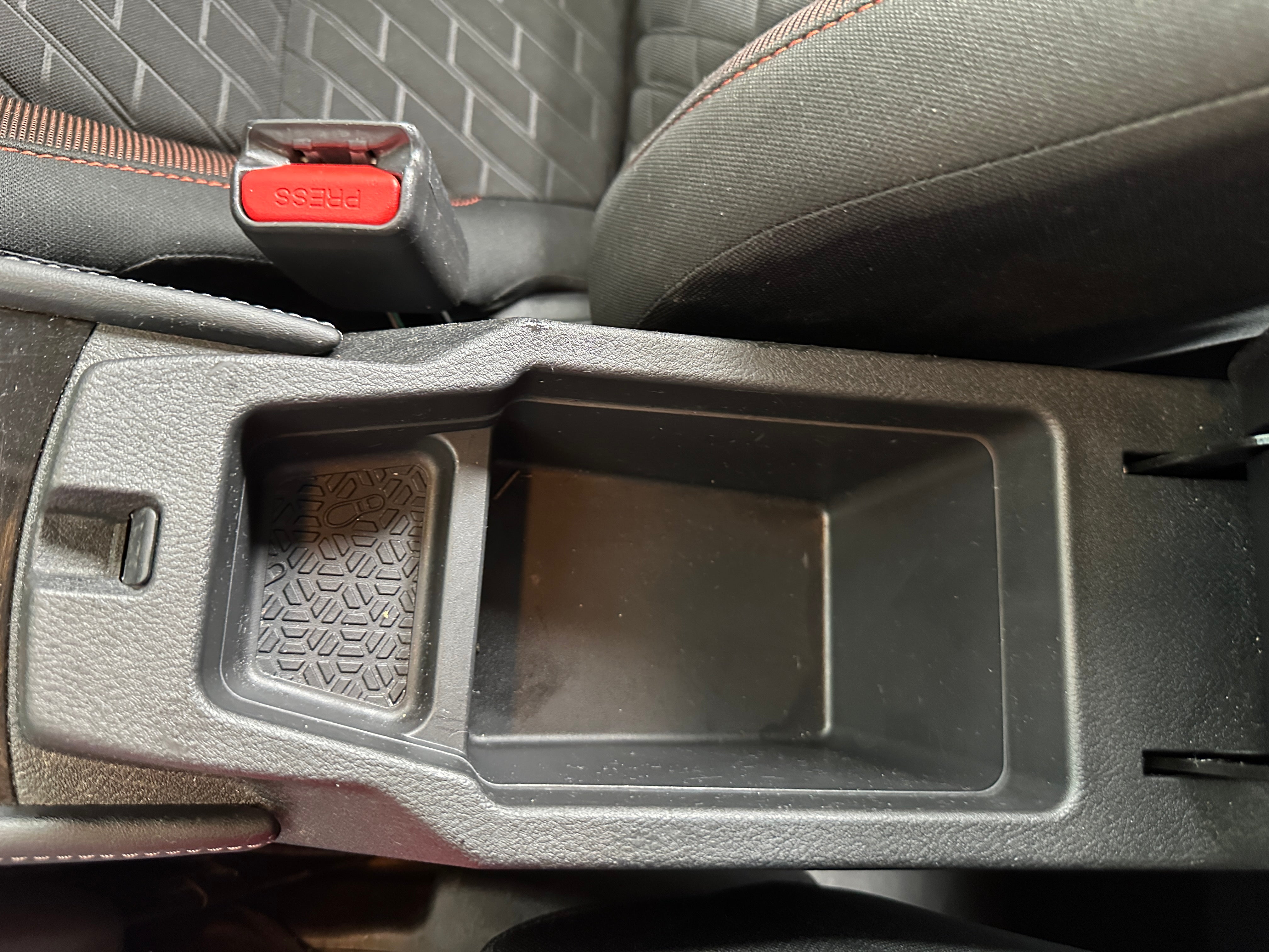 2021 Nissan Kicks SR - Photo 13