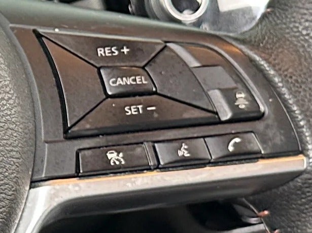 2021 Nissan Kicks SR - Photo 5