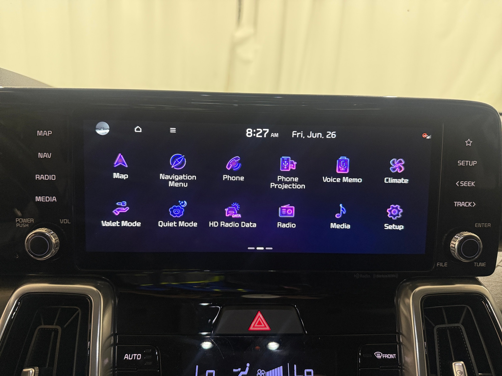 Thumbnail: 2023 Kia Sorento - 3
