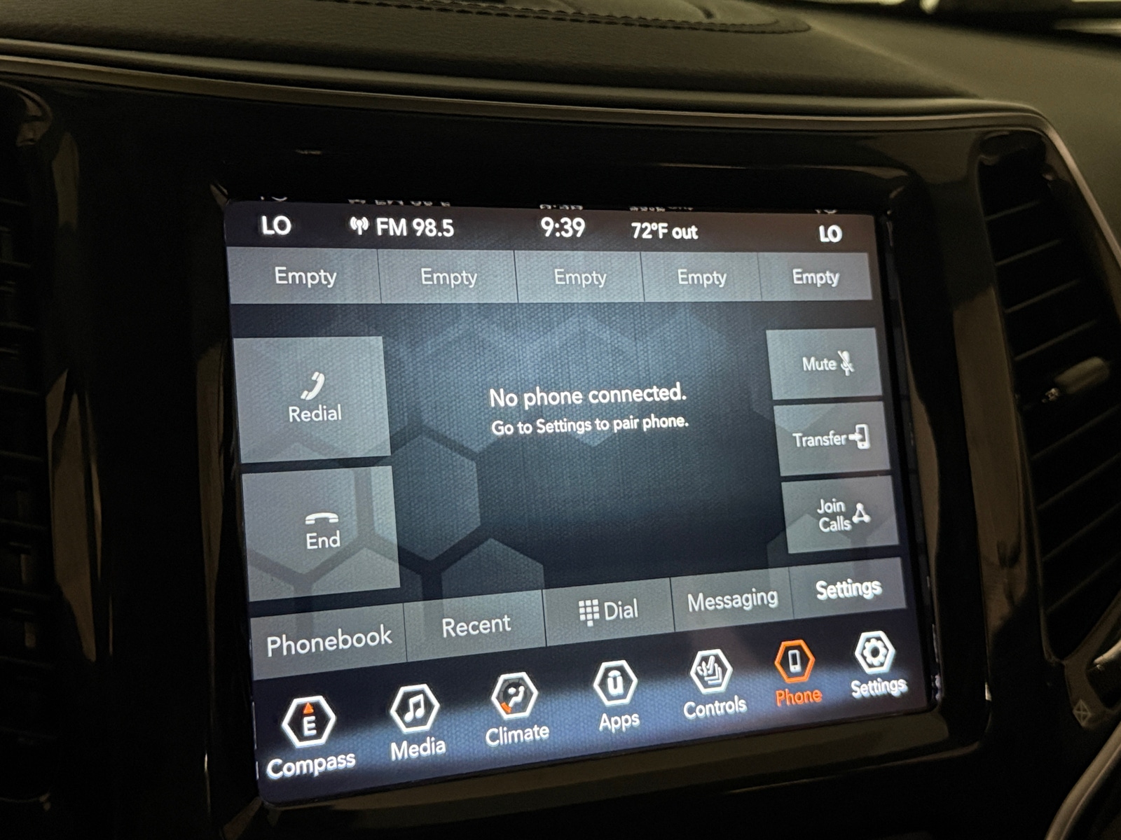 Thumbnail: 2020 Jeep Cherokee - 3