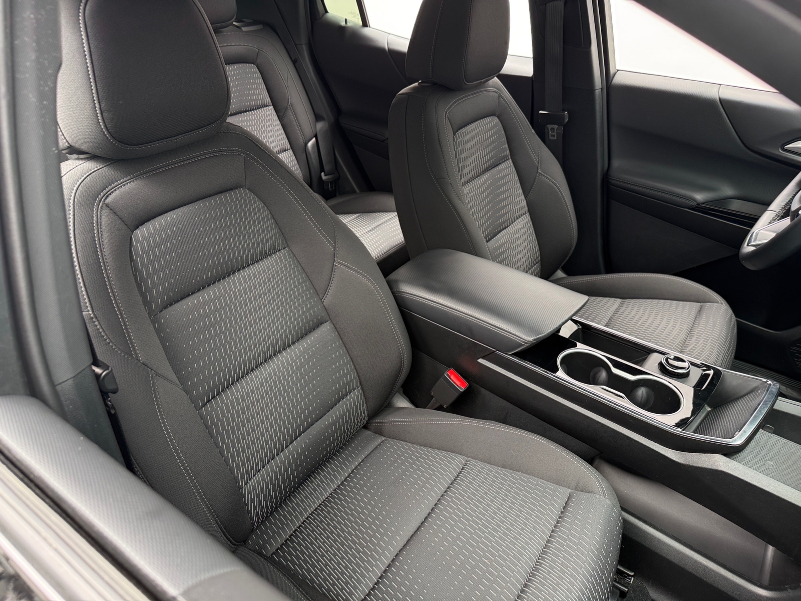 Thumbnail: 2026 Chevrolet Equinox - 2
