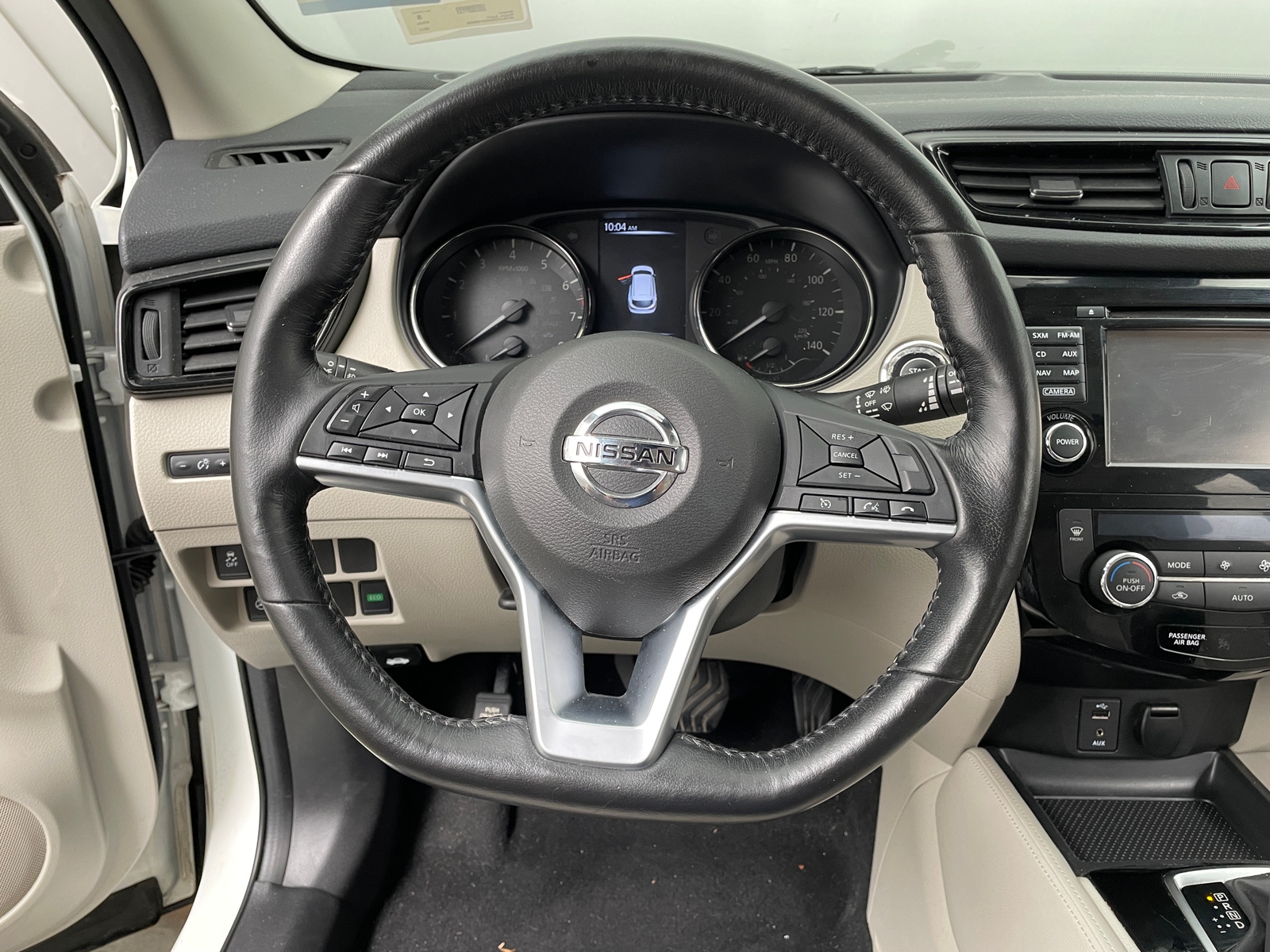Thumbnail: 2017 Nissan Rogue Sport - 4