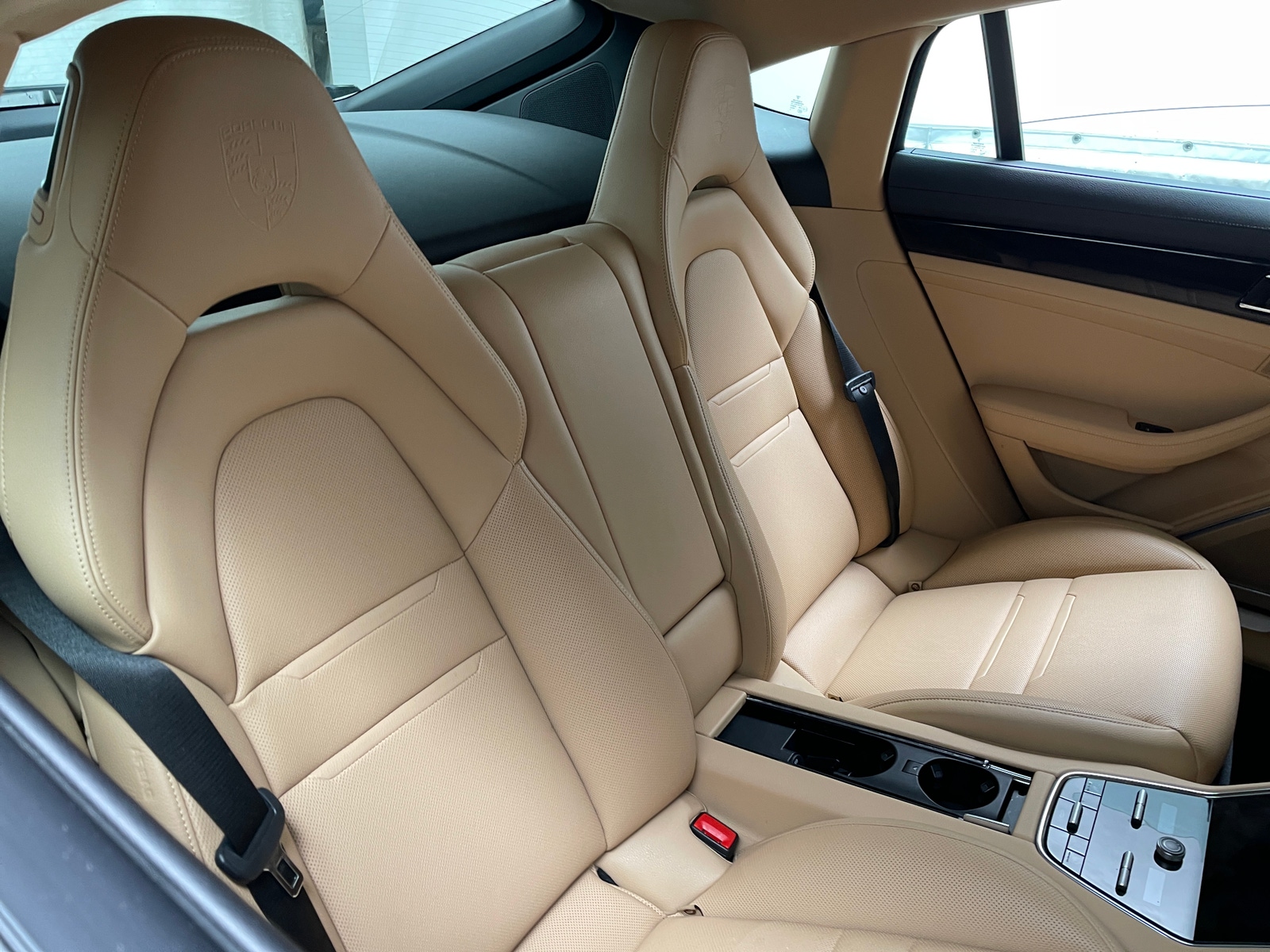 Thumbnail: 2020 Porsche Panamera - 6
