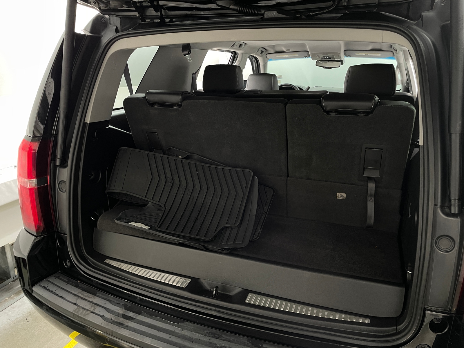Thumbnail: 2017 Chevrolet Tahoe - 6