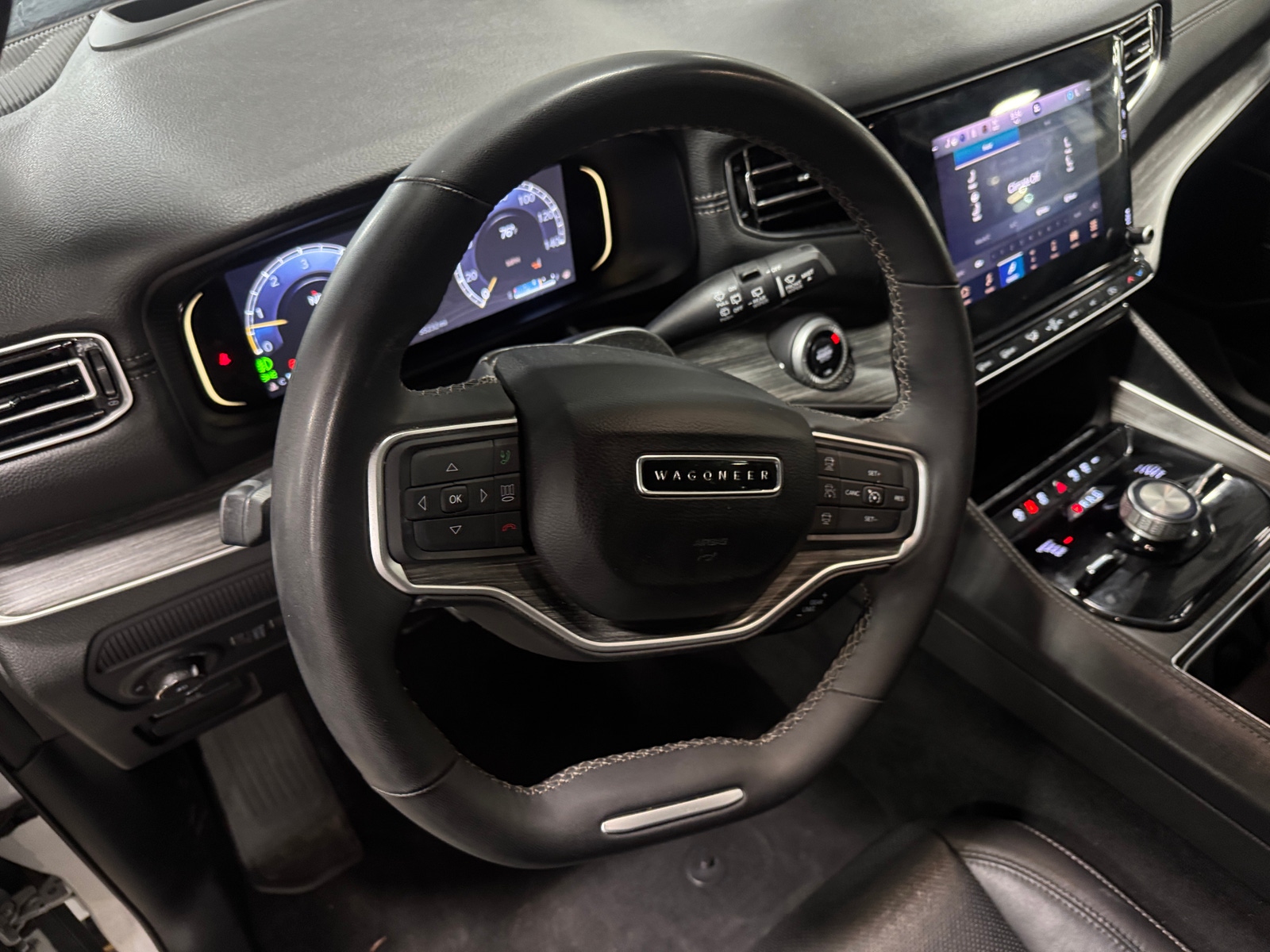 Thumbnail: 2024 Jeep Wagoneer - 4