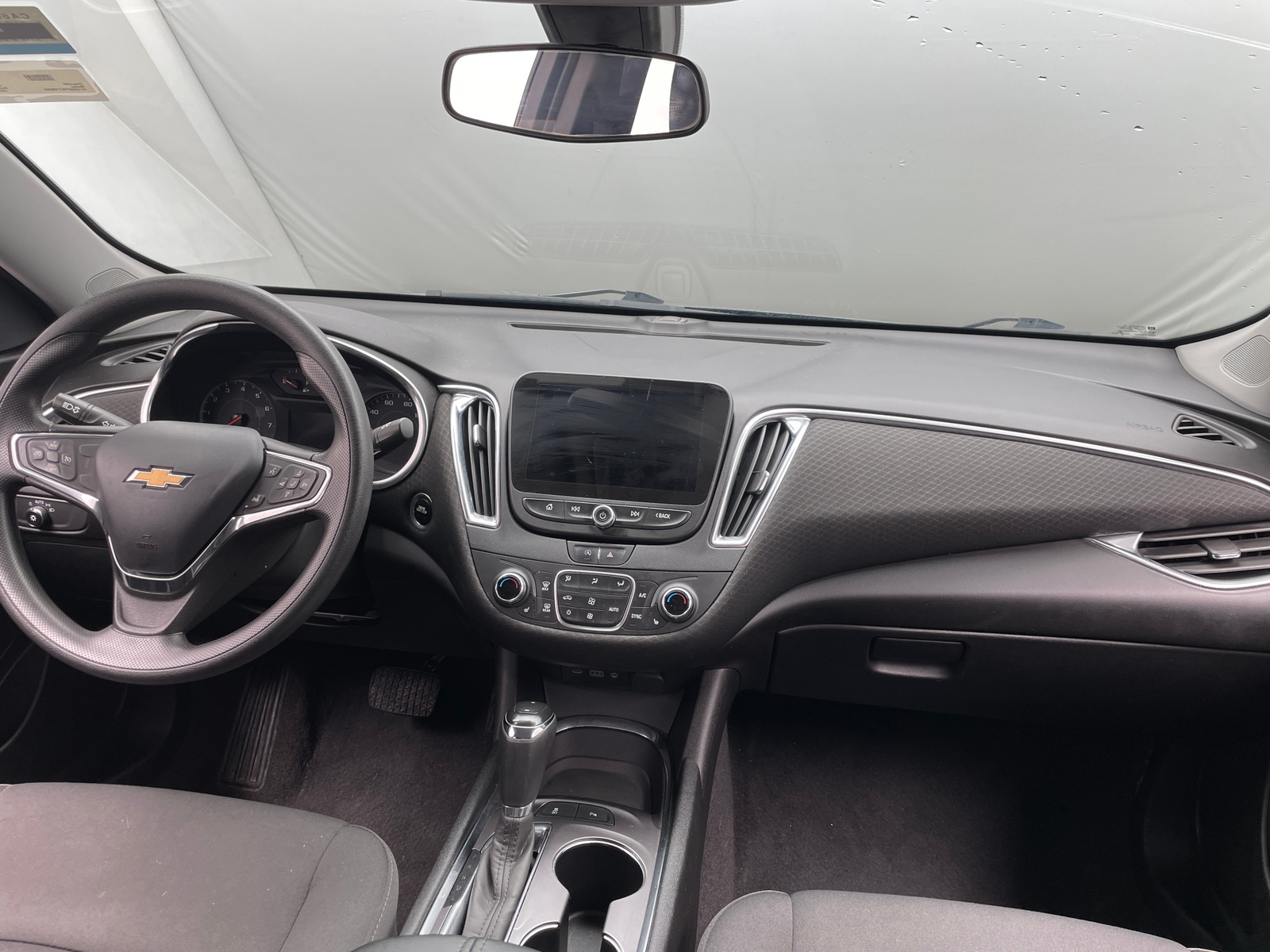 Thumbnail: 2020 Chevrolet Malibu - 3