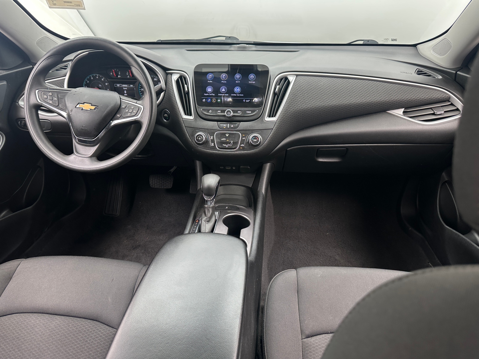 Thumbnail: 2021 Chevrolet Malibu - 3