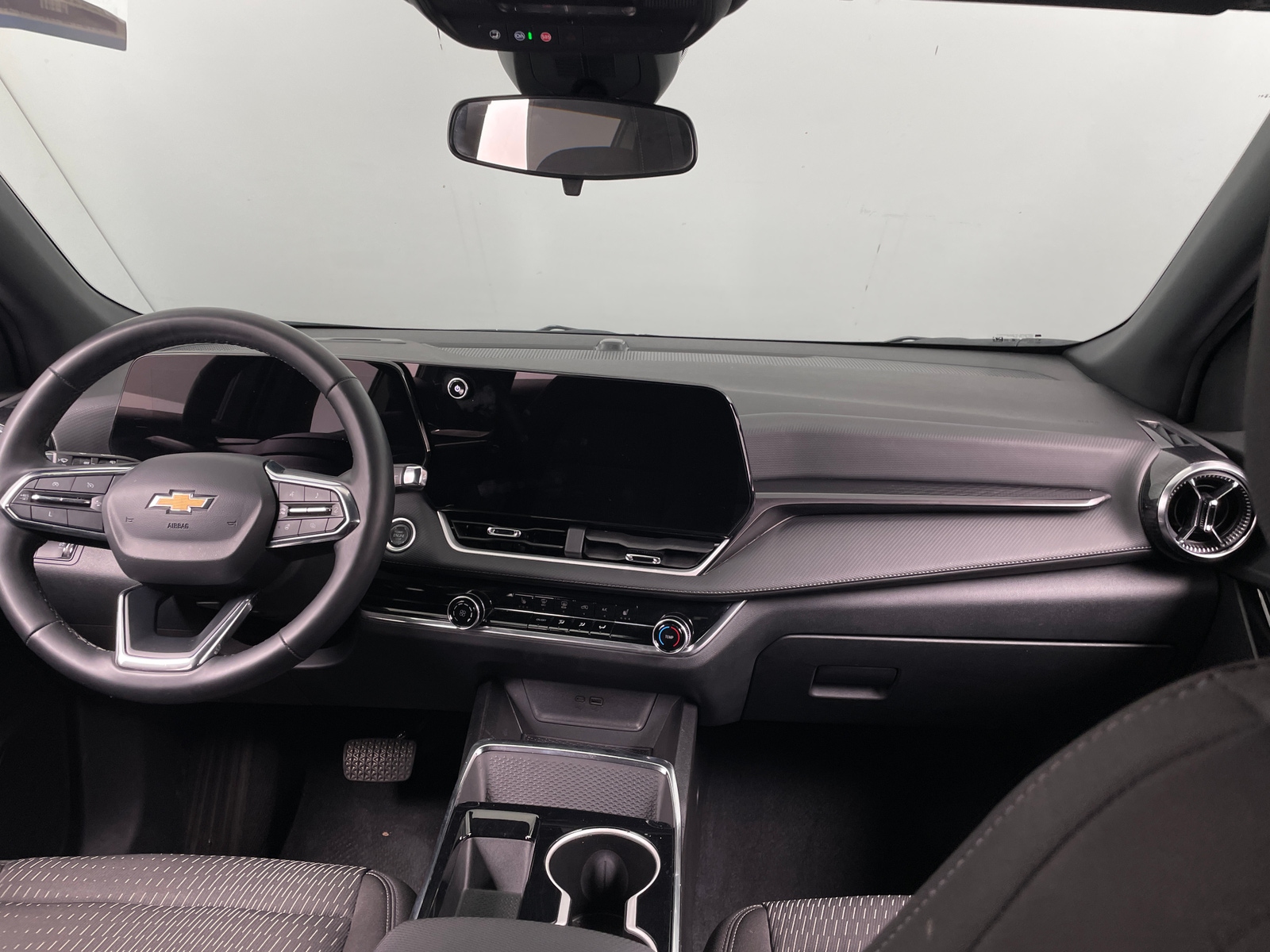 Thumbnail: 2025 Chevrolet Equinox - 3
