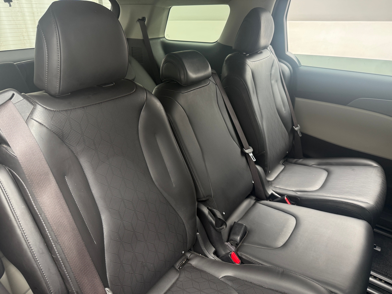 Thumbnail: 2022 Kia Carnival - 6