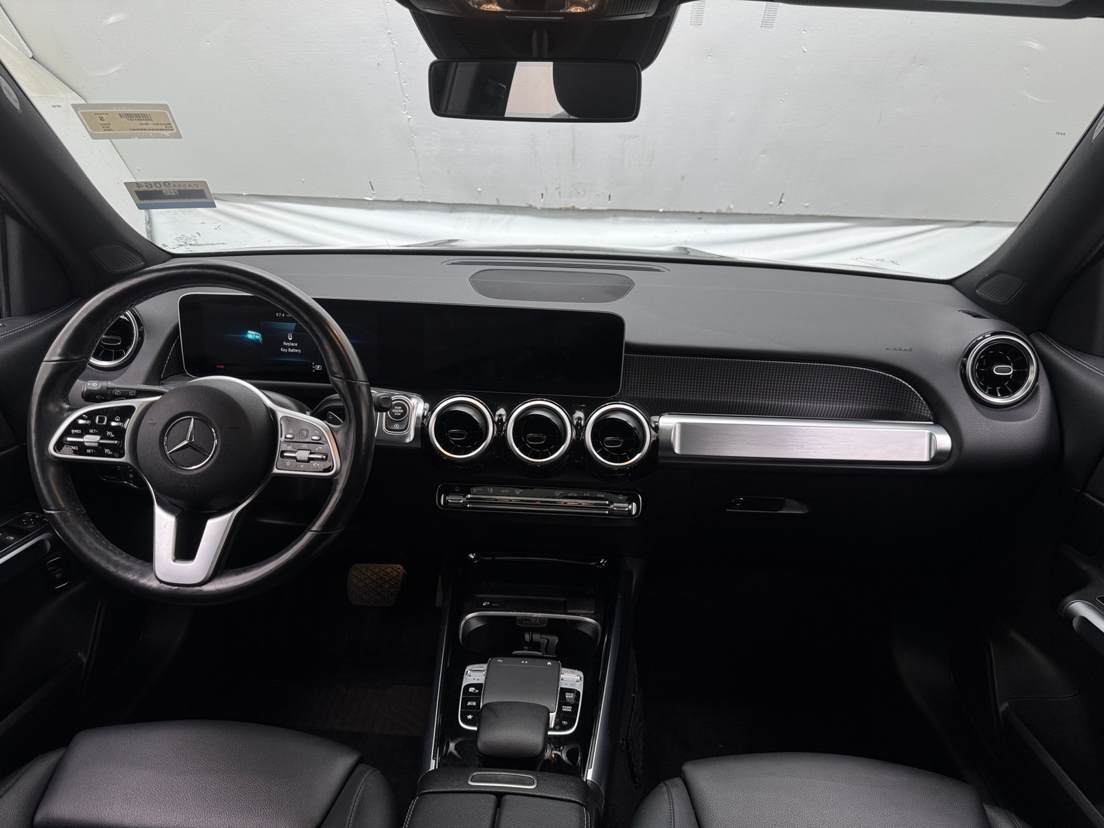 Thumbnail: 2020 Mercedes-Benz GLB - 2