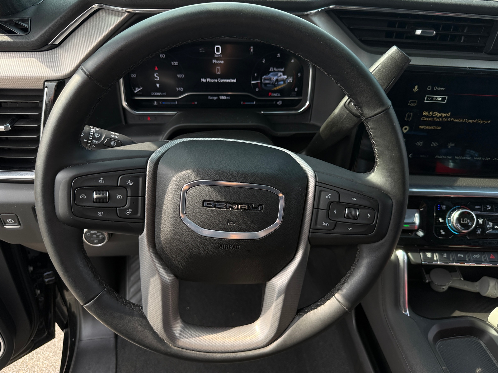 Thumbnail: 2025 GMC Sierra 3500 - 4