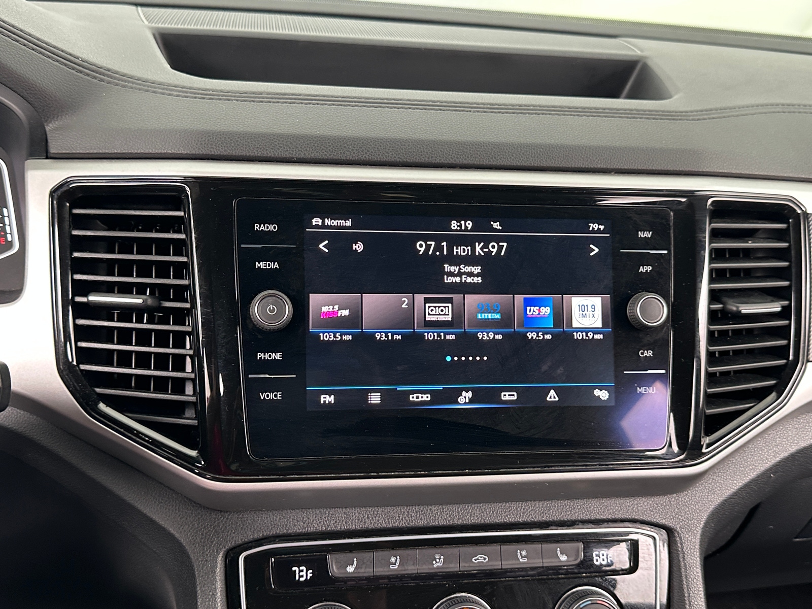 Thumbnail: 2021 Volkswagen Atlas - 3