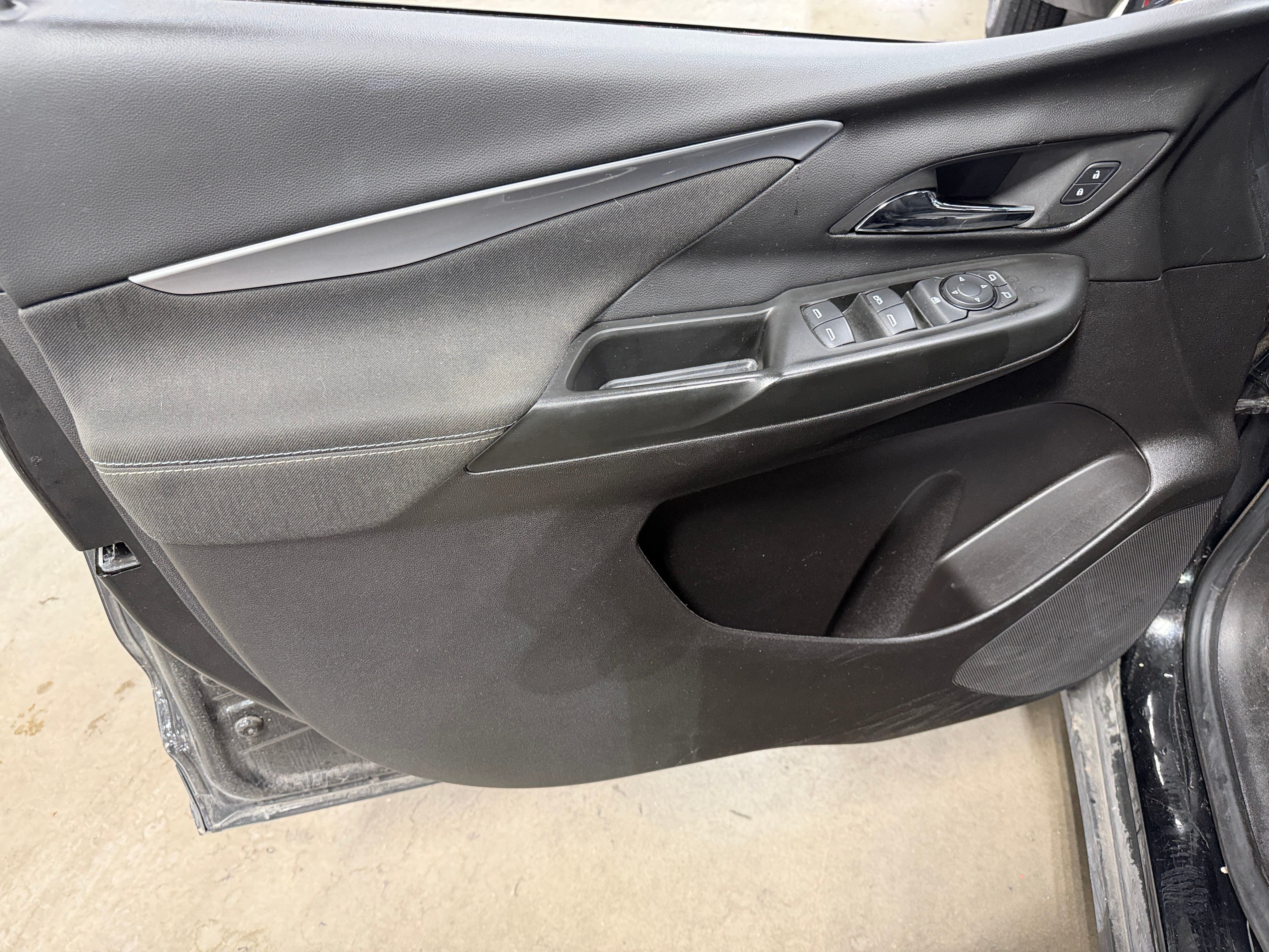 Used 2023 Chevrolet Bolt EV LT with VIN 1G1FW6S04P4205762 for sale in Auburn, WA