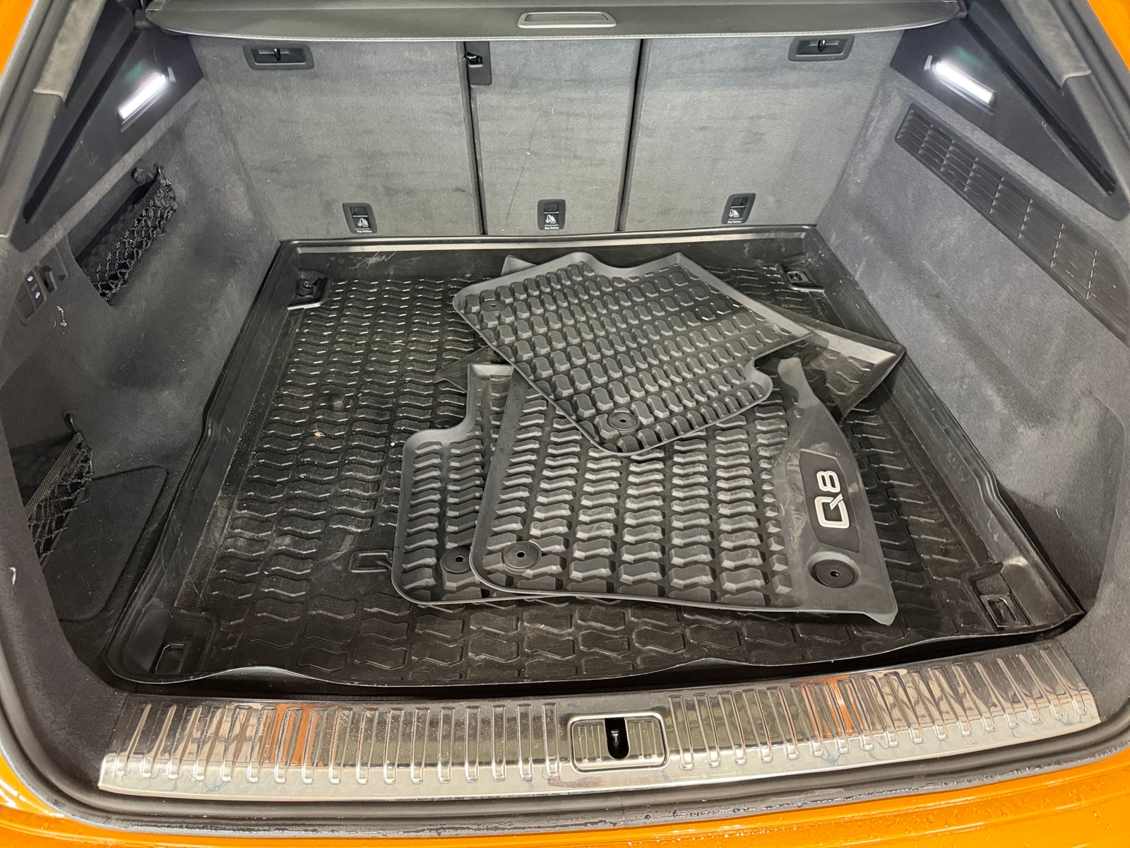 Thumbnail: 2019 Audi Q8 - 6