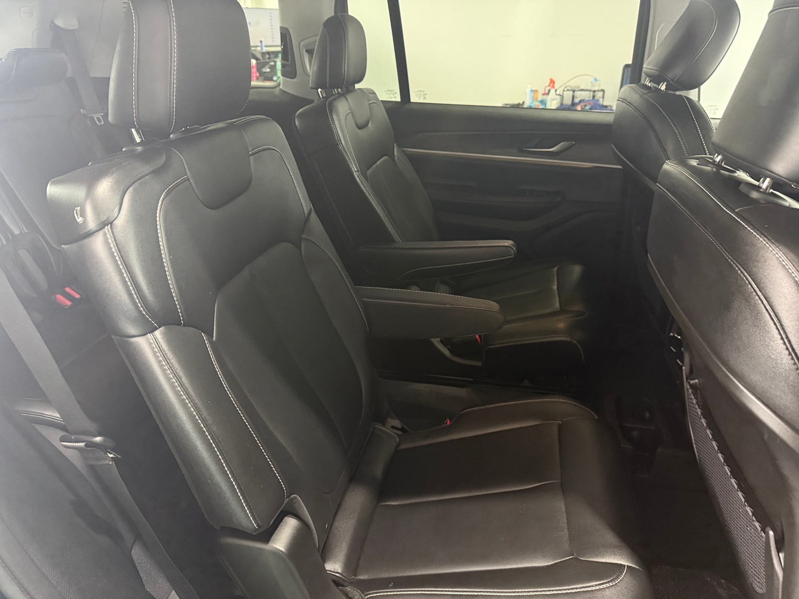 Thumbnail: 2023 Jeep Grand Cherokee L - 5
