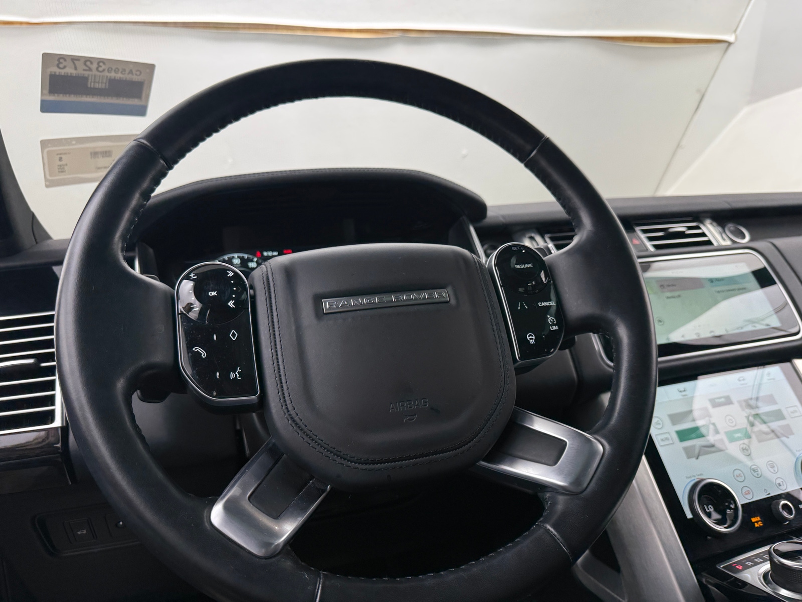 Thumbnail: 2022 Land Rover Range Rover - 4