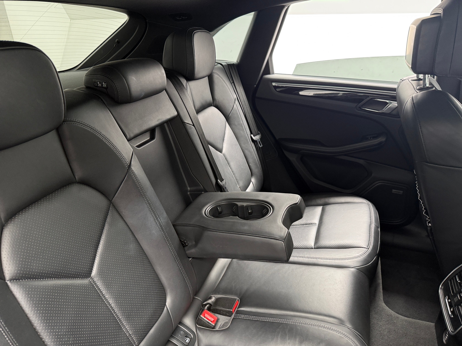Thumbnail: 2018 Porsche Macan - 5