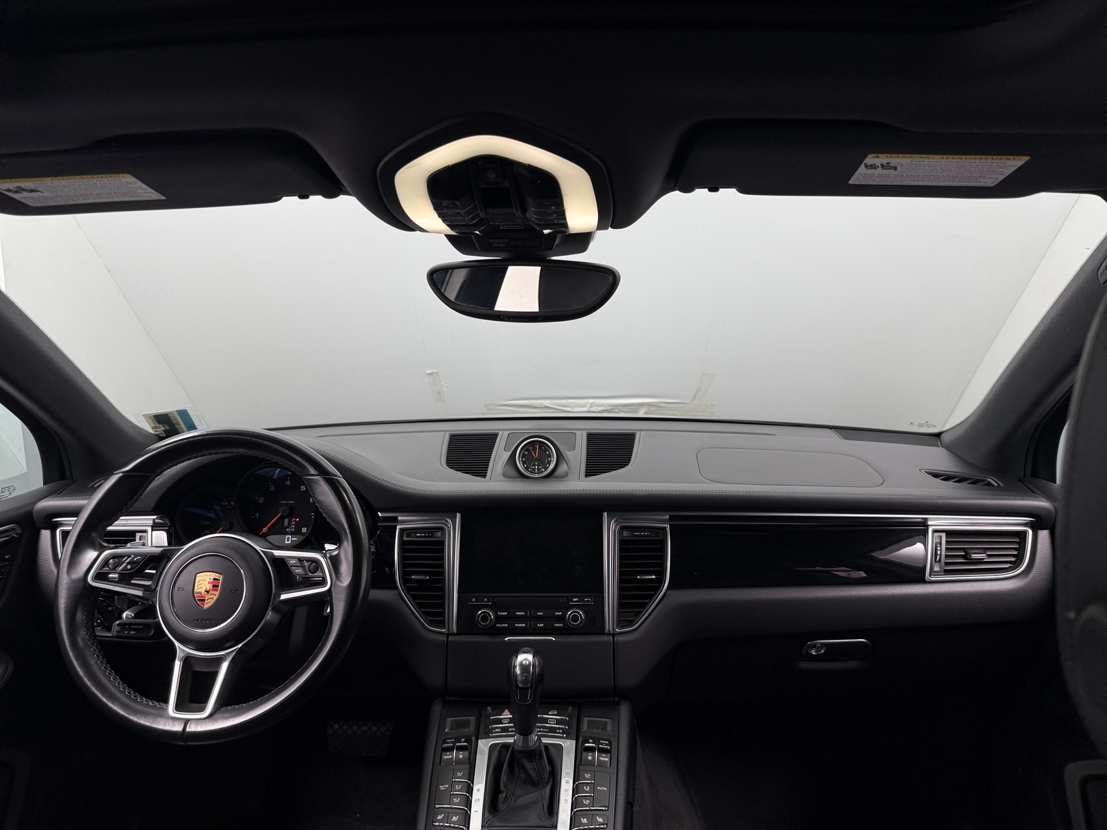 Thumbnail: 2018 Porsche Macan - 2