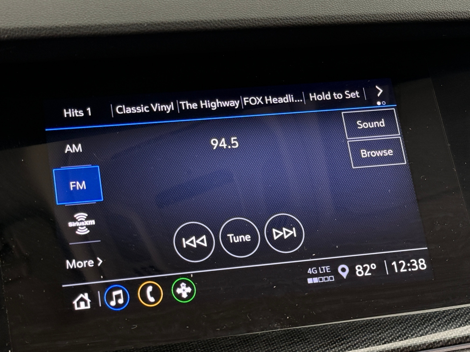 Thumbnail: 2023 Buick Envision - 4