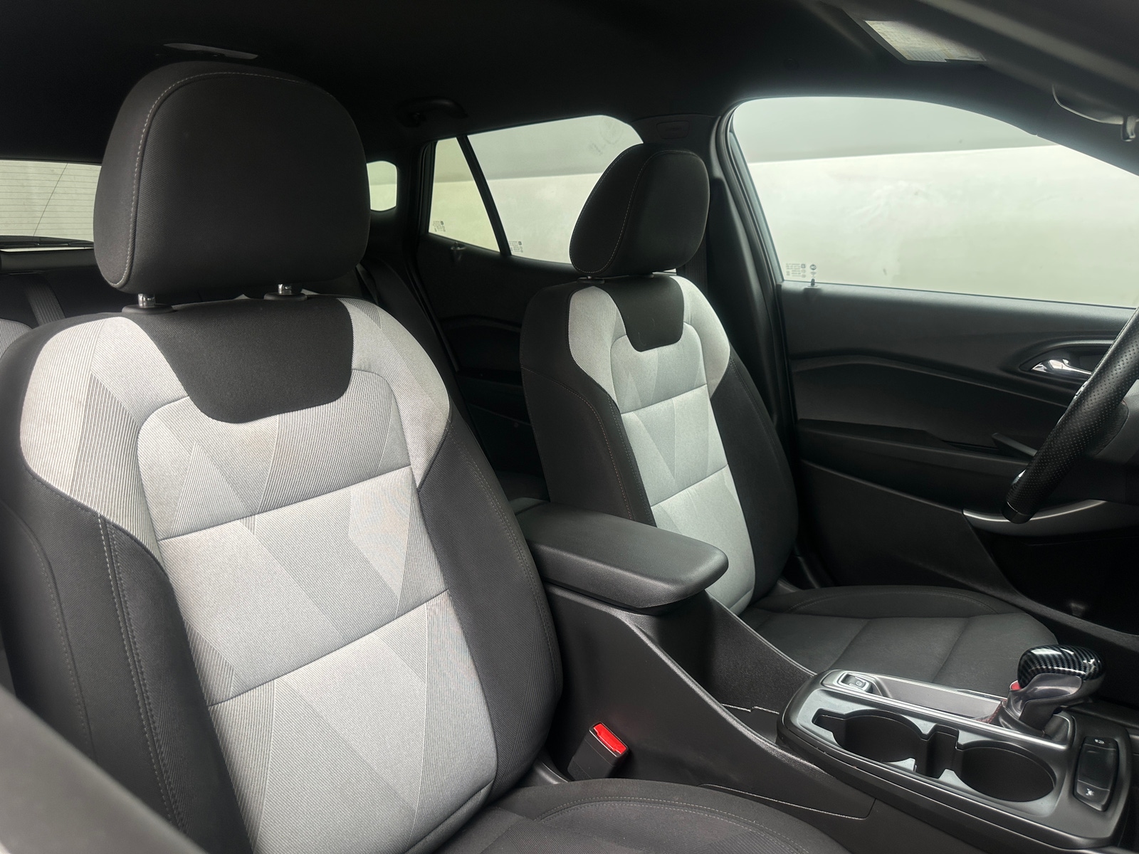 Thumbnail: 2025 Chevrolet Trax - 2