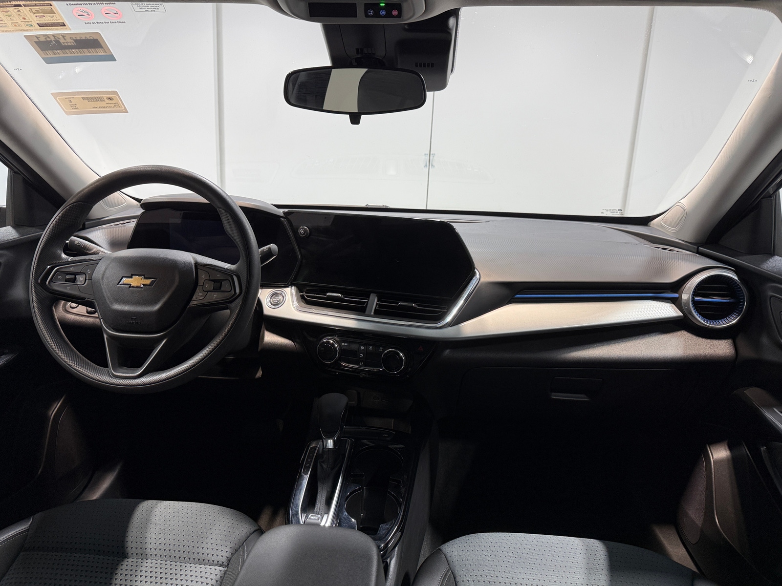 Thumbnail: 2025 Chevrolet Trax - 3