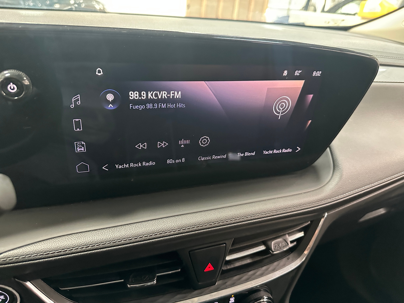 Thumbnail: 2025 Buick Encore GX - 3