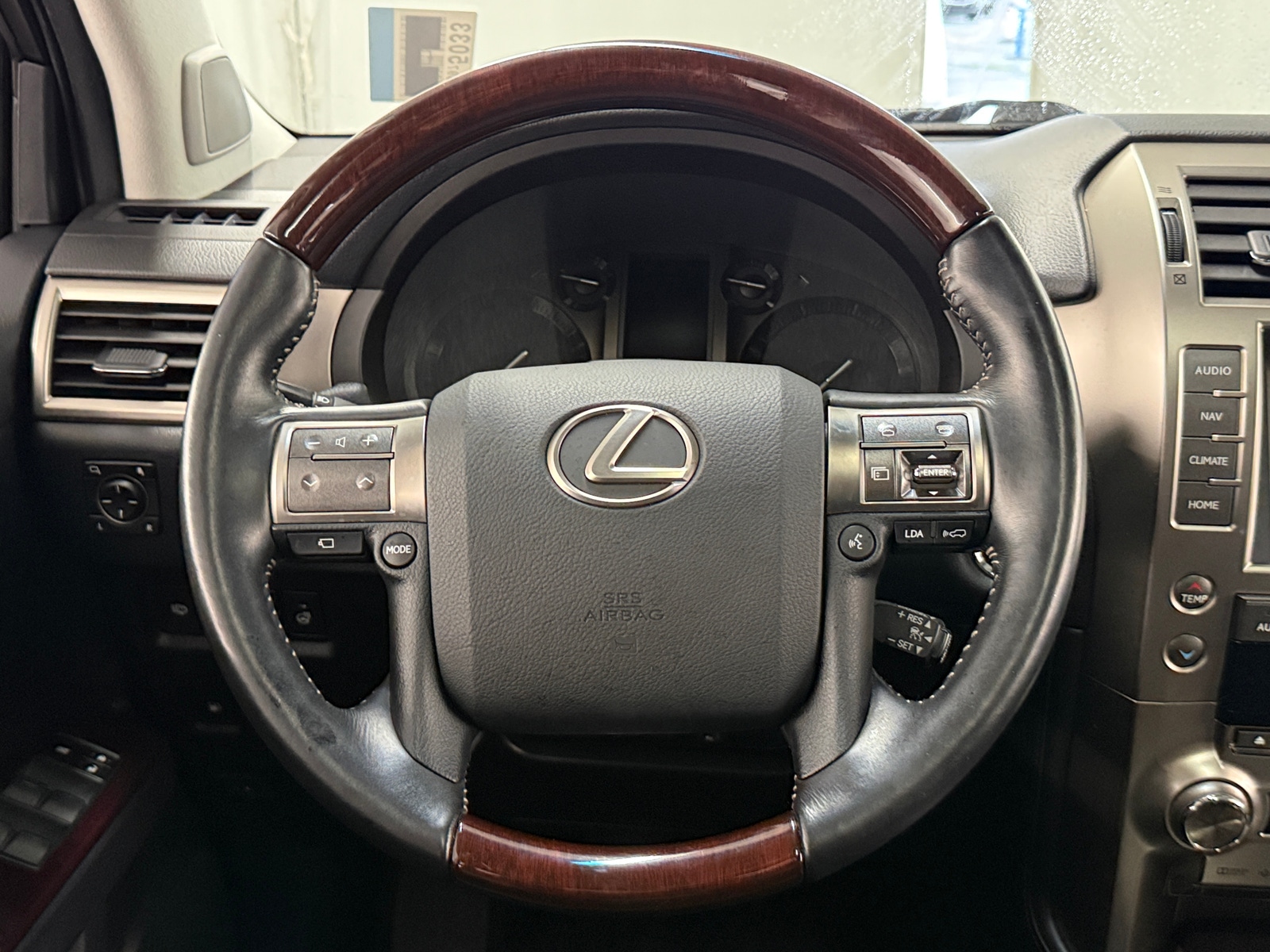 Thumbnail: 2019 Lexus GX - 4