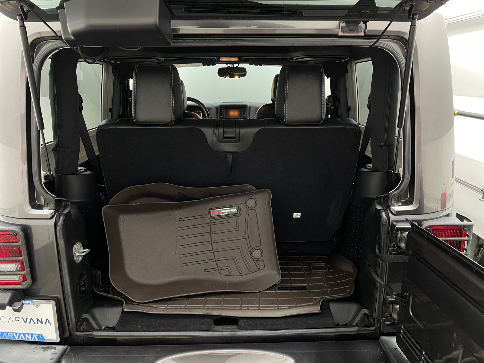 Thumbnail: 2016 Jeep Wrangler - 7