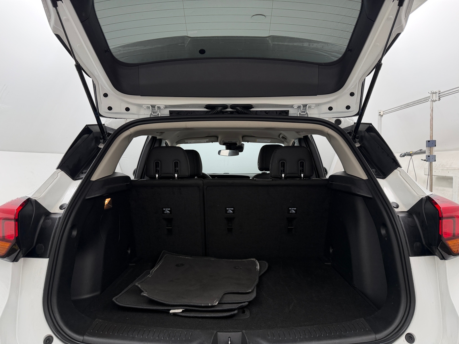 Thumbnail: 2025 Buick Encore GX - 6
