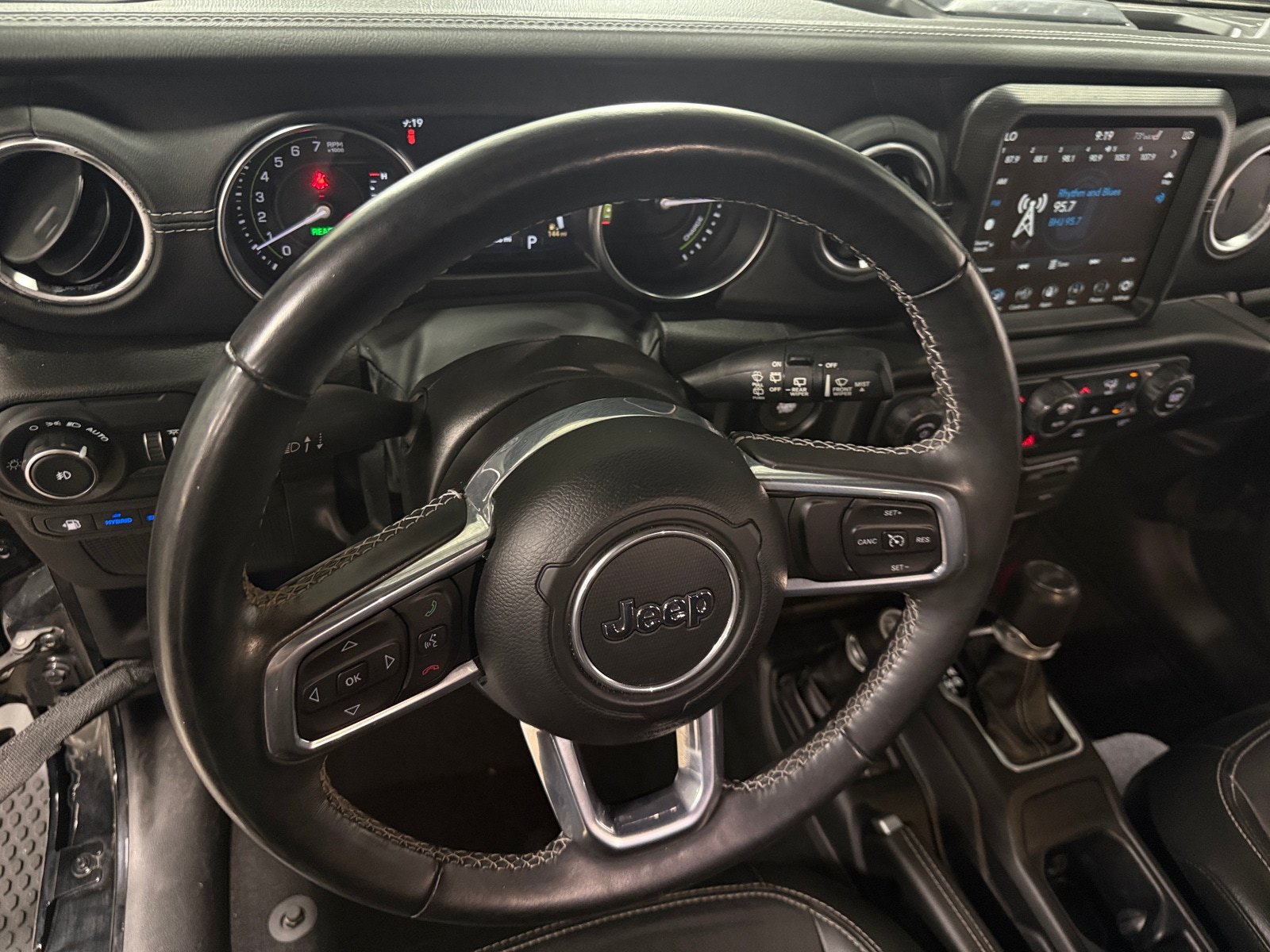 Thumbnail: 2022 Jeep Wrangler - 4