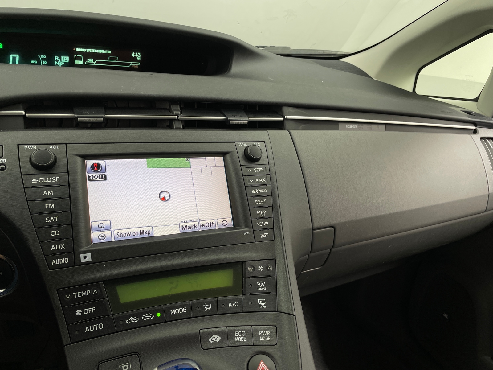 Thumbnail: 2011 Toyota Prius - 4
