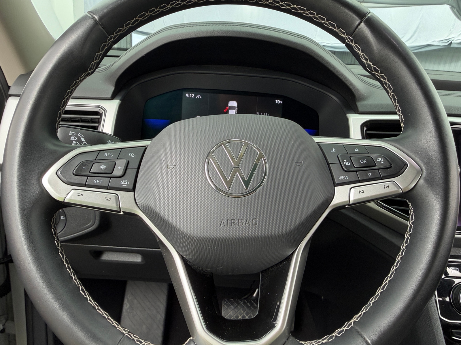 Thumbnail: 2022 Volkswagen Atlas - 4