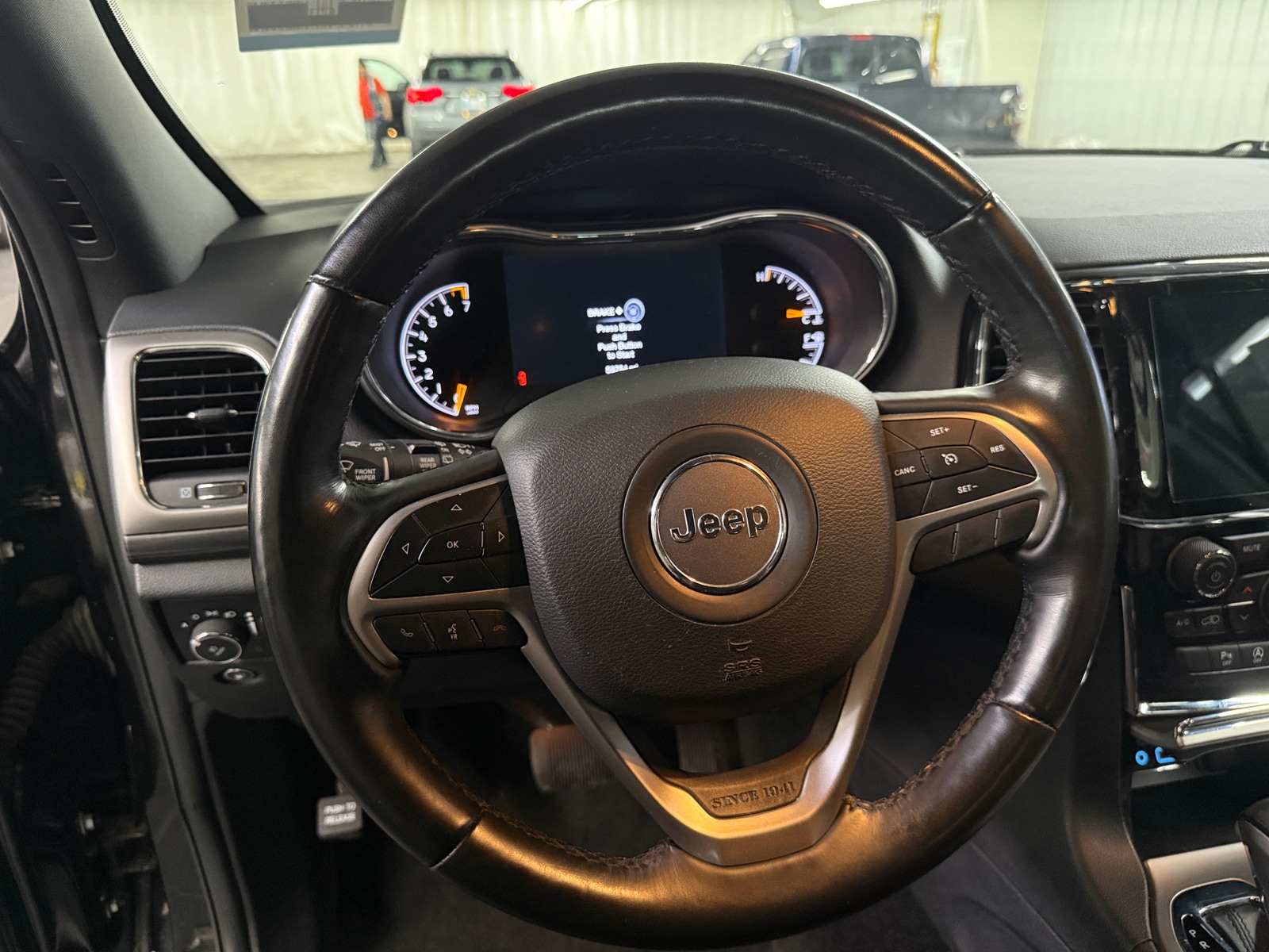 Thumbnail: 2022 Jeep Grand Cherokee - 4