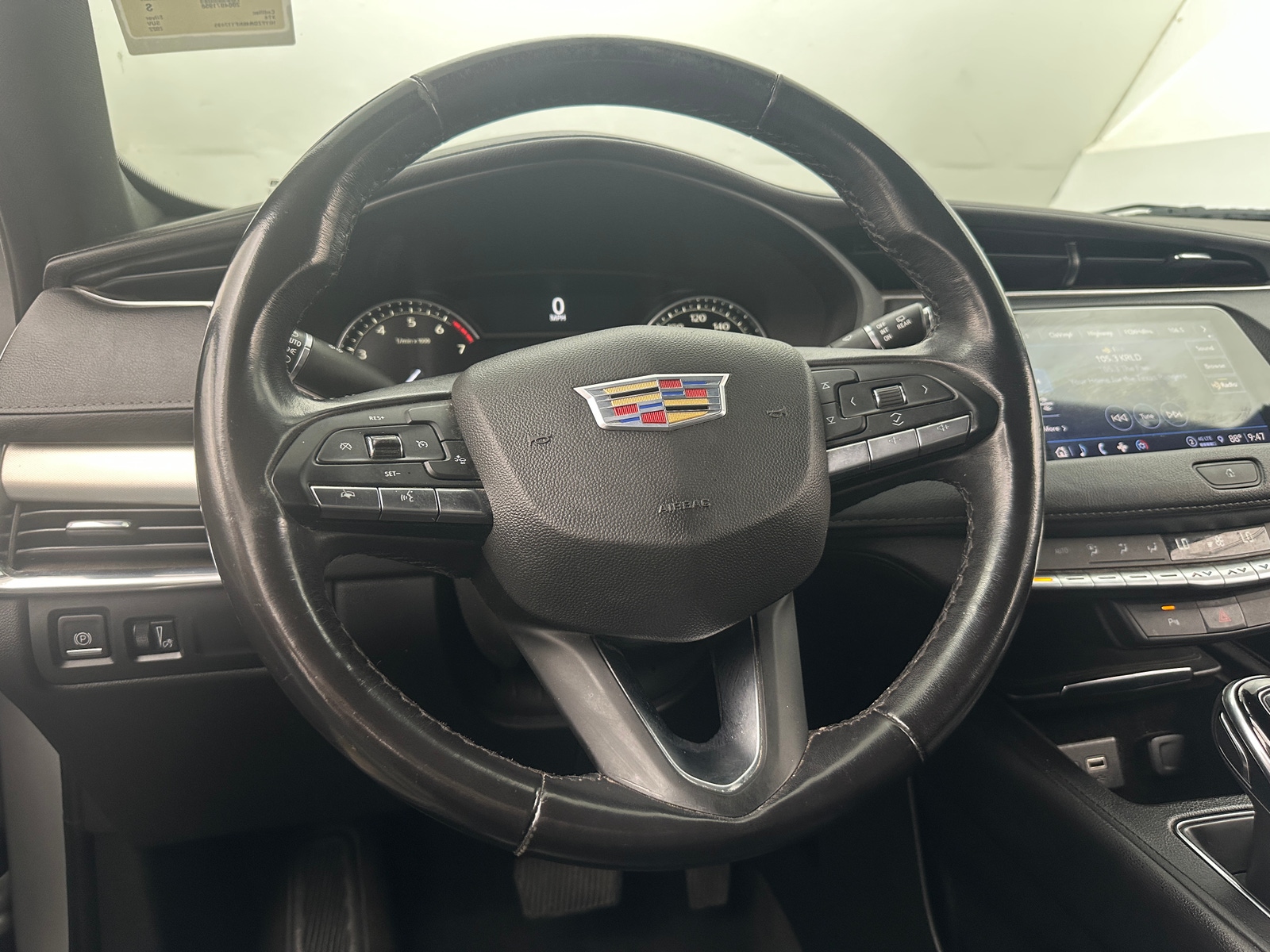 Thumbnail: 2022 Cadillac XT4 - 4