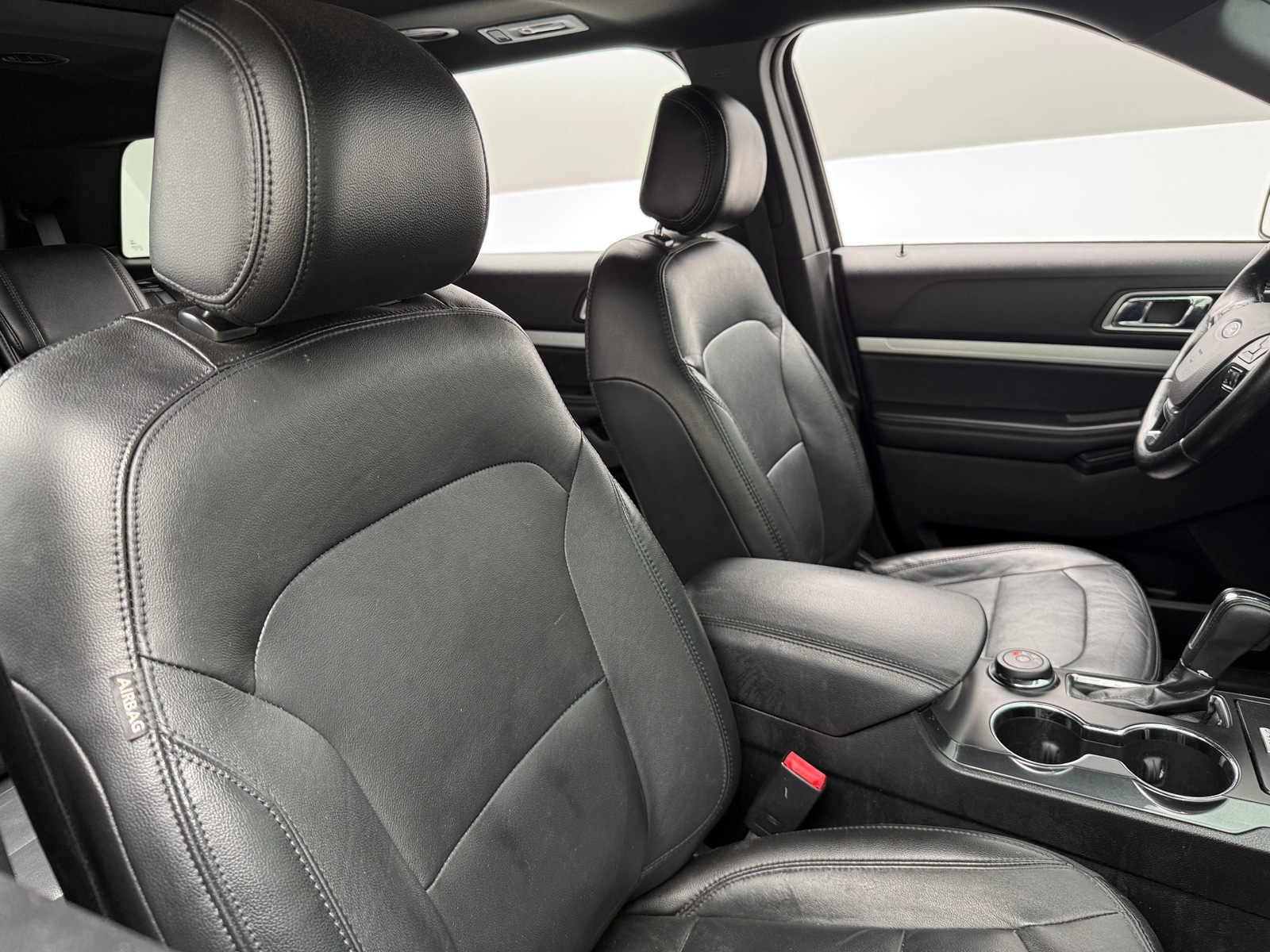 Thumbnail: 2016 Ford Explorer - 2